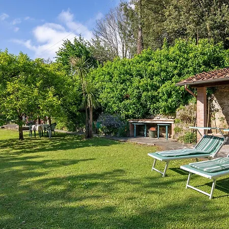 Palazzo Ferretti - *